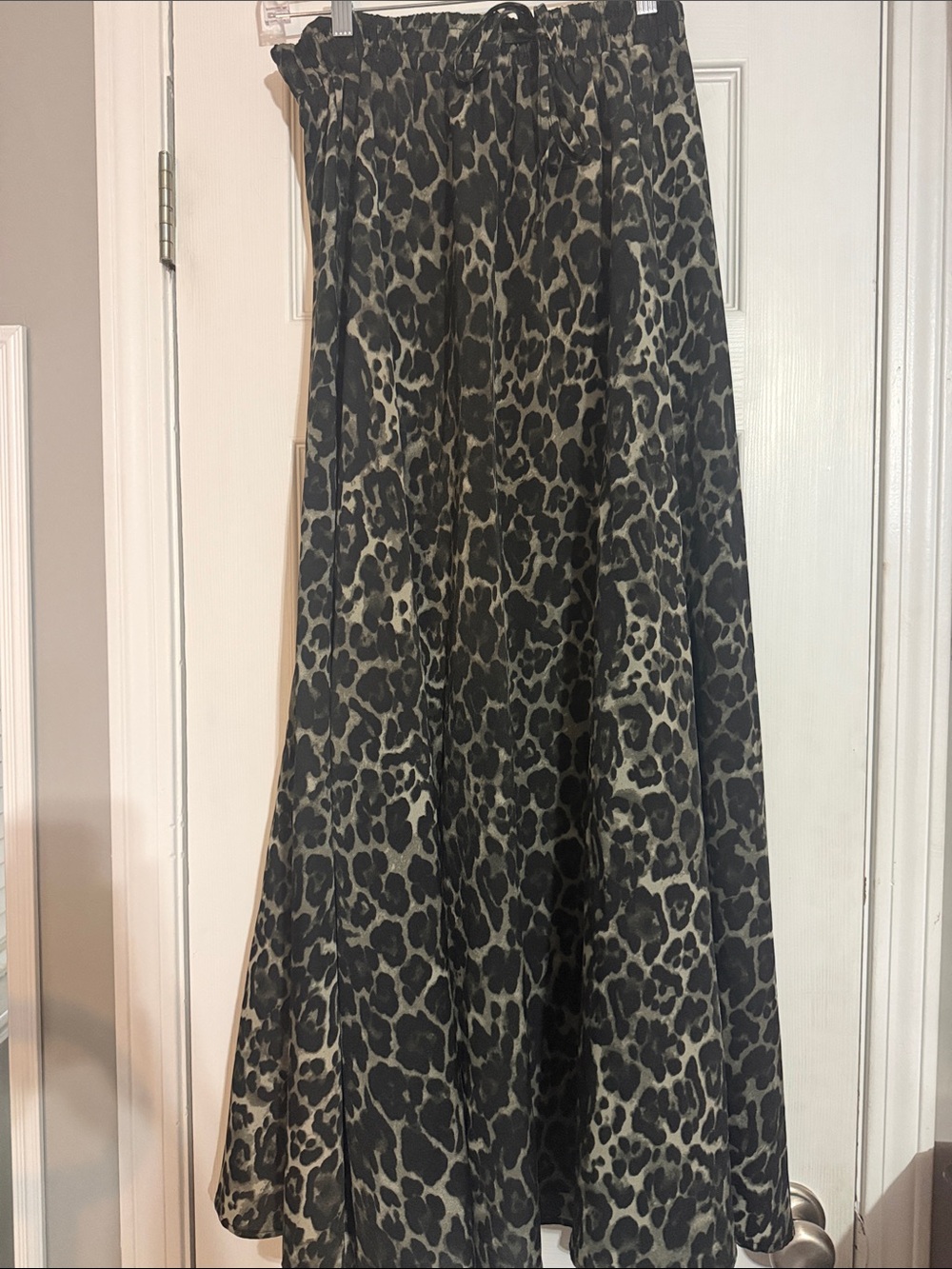 Leopard Print Maxi Skirt - Black